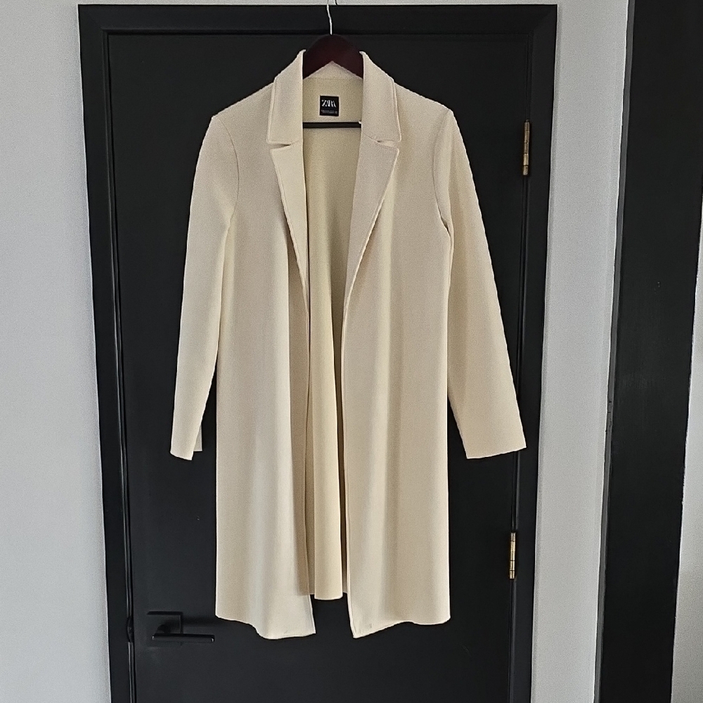 Beautiful Zara Beige Long Jacket